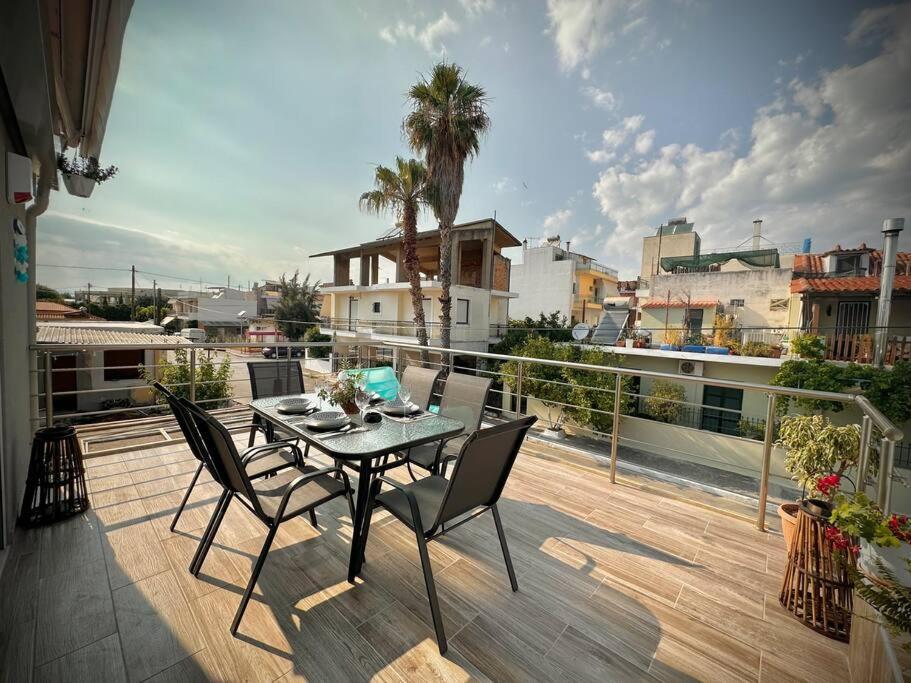 Red Harmony By The Sea Pool And Balcony Daire Kalamata Dış mekan fotoğraf